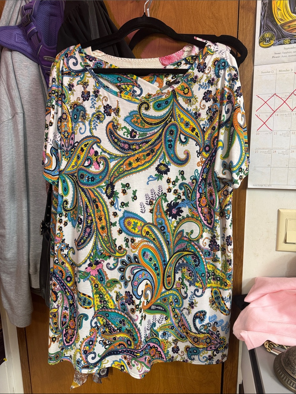 Paisley Print Short Sleeve Women’s Top - White with Multicolor